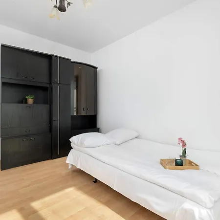 Funkcjonalny Apartament Z Balkonem Krakow Dworska 1B By Heyrent