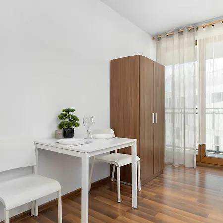 Funkcjonalny Apartament Z Balkonem Krakow Dworska 1B By Heyrent *